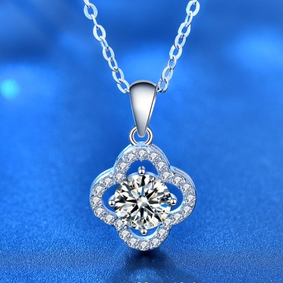 Certified 1ct. t.w. Moissanite Diamond Clover Halo Pendant Necklace NEW - Picture 9 of 14